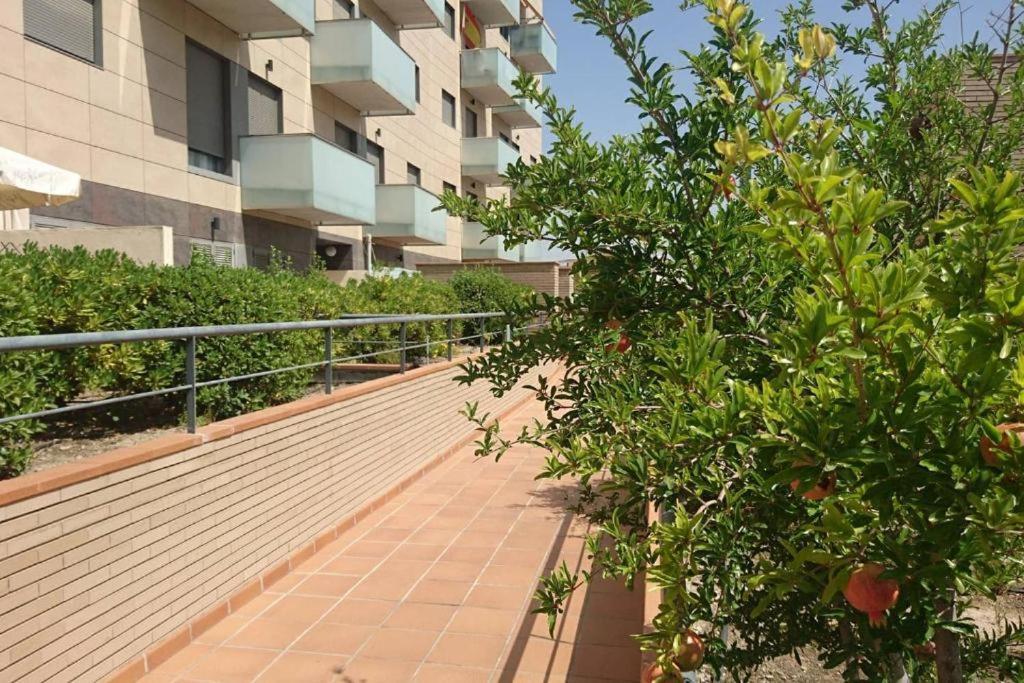 Piso Centro De Granada Junto Al Metro Leilighet Eksteriør bilde